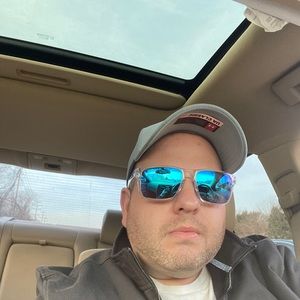 Meet your Posher, Justin